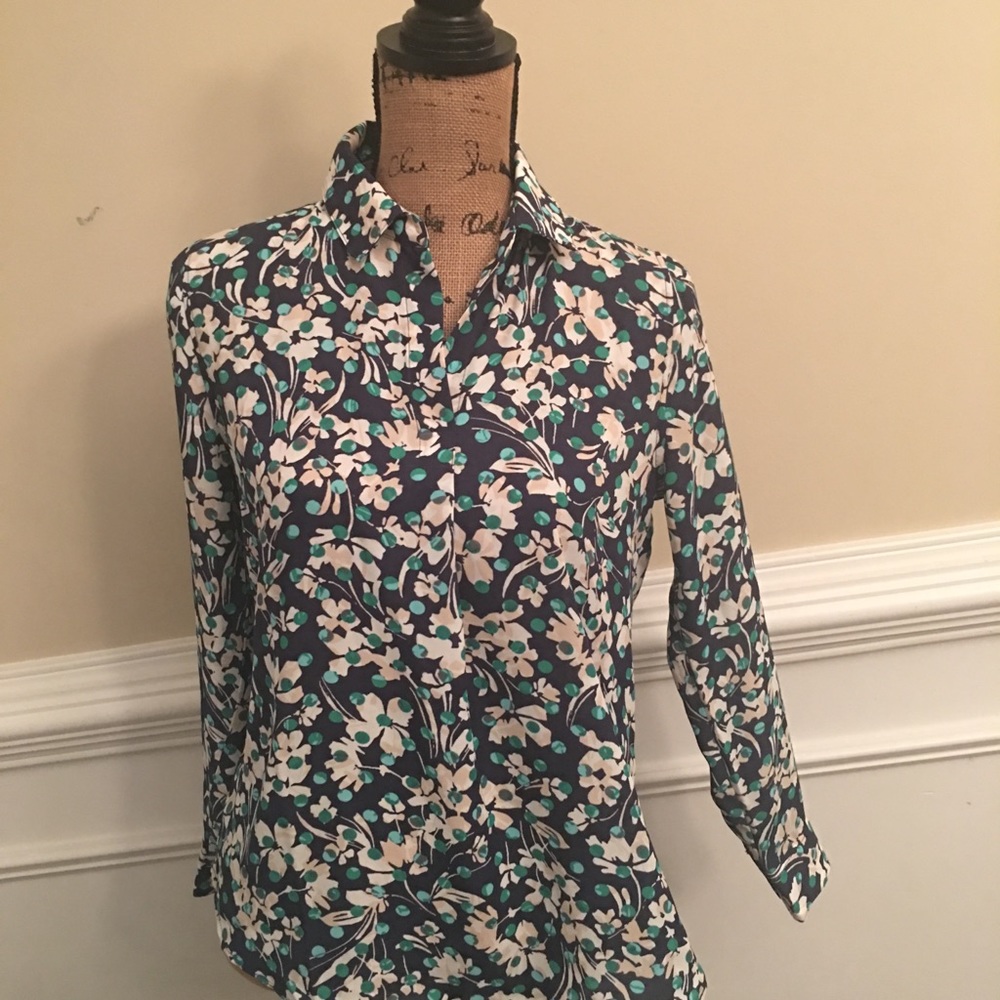 NEW! Banana Republic Floral Blouse - Picture 3 of 4